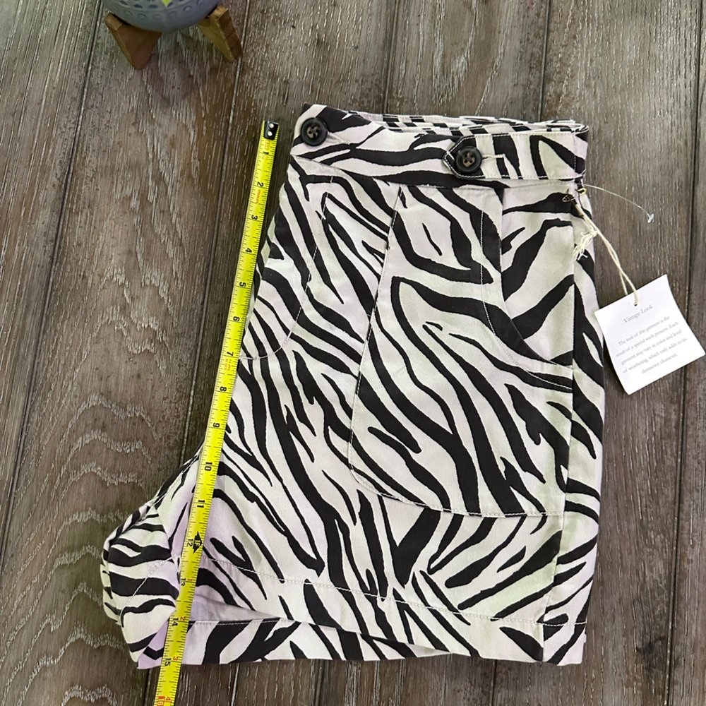 Cynthia Rowley Zebra Print Women's Shorts - Picture 13 of 14